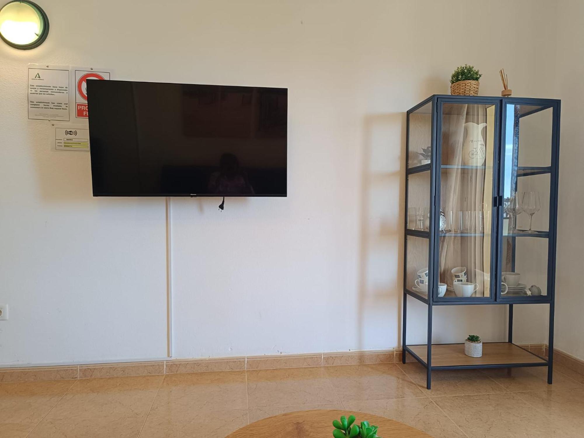 Urbanización Naturista Bahía De Vera, Estudio